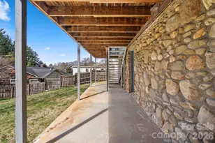 212 Holtzclaw St, Canton, NC 28716 - Photo 34