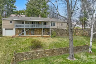 212 Holtzclaw St, Canton, NC 28716 - Photo 2