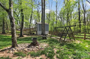 10729 Schooner Bay Ln, Charlotte, NC 28215 - Photo 34