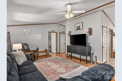 114 Gateway Cove, Canton, NC 28716 - Photo 4