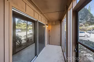 427 6th Ave W, Hendersonville, NC 28739 - Photo 24