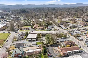 427 6th Ave W, Hendersonville, NC 28739 - Photo 30