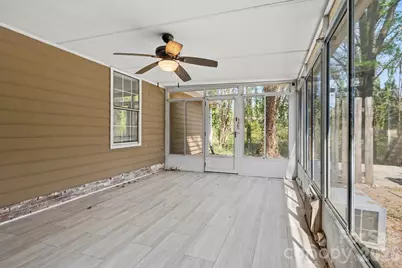 5513 Southminster Lane, Charlotte, NC 28216 - Photo 14