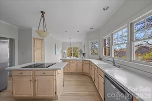 7520 Celtic Ct, Charlotte, NC 28277 - Photo 18