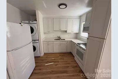 421 Honeywood Avenue, Charlotte, NC 28216 - Photo 6