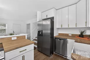 5412 Milhaven Ln, Charlotte, NC 28269 - Photo 16