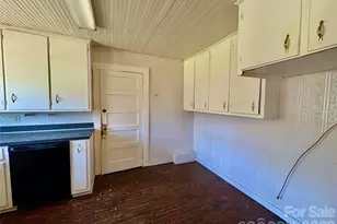 4366 Lynn Martin Ln, Lenoir, NC 28645 - Photo 30