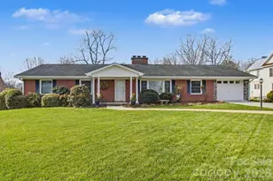 24 Church St, Weaverville, NC 28787 - Photo 1