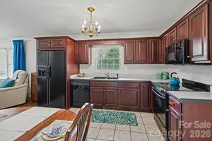 24 Church St, Weaverville, NC 28787 - Photo 10