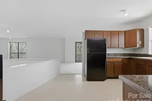 3423 Tinkerbell Ln, Charlotte, NC 28210 - Photo 16