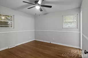 5300 Hickory Ln, Charlotte, NC 28216 - Photo 20