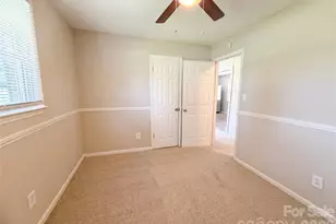 4402 Ginger Dr, Gastonia, NC 28056 - Photo 4