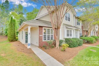 4966 Sunset Ridge Court, Charlotte, NC 28269 - Photo 2