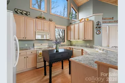 2163 Mountain Air Drive, Burnsville, NC 28714 - Photo 14