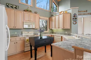 2163 Mountain Air Dr, Burnsville, NC 28714 - Photo 14