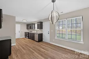 412 Morningside Rd, Charlotte, NC 28214 - Photo 6