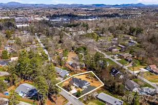 107 Balsam Rd, Hendersonville, NC 28792 - Photo 40