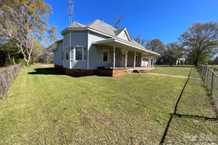 412 W Liberty St, Winnsboro, SC 29180 - Photo 2