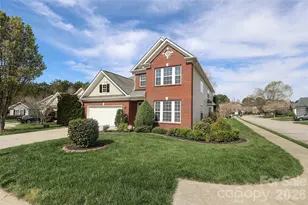 1026 Peridot Ct, Fort Mill, SC 29708 - Photo 2