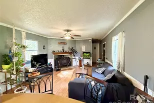 150 Heatherwood Ct, Clover, SC 29710 - Photo 10