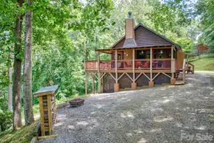 612 Whispering Winds Rd, Waynesville, NC 28785 - Photo 2