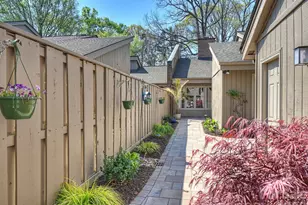 5315 Wingedfoot Rd, Charlotte, NC 28226 - Photo 2