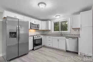 3502 1st Ave Cir NW, Hickory, NC 28601 - Photo 4