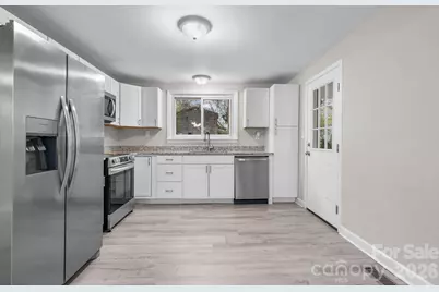 3502 1st Avenue Circle NW, Hickory, NC 28601 - Photo 6