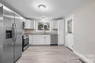 3502 1st Ave Cir NW, Hickory, NC 28601 - Photo 6