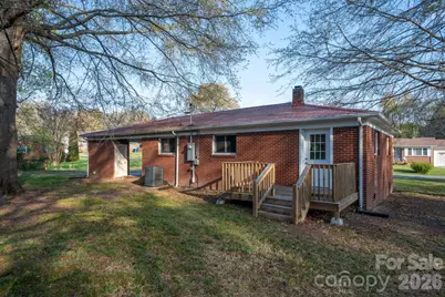3502 1st Avenue Circle NW, Hickory, NC 28601 - Photo 18