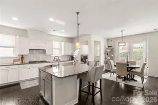 570 Sandbar Pt, Clover, SC 29710 - Photo 10