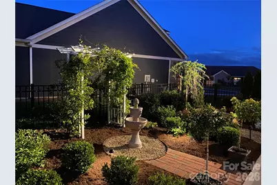 1180 Avalon Place, Matthews, NC 28104 - Photo 34