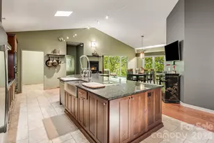 1760 Winding Creek Dr, Waynesville, NC 28786 - Photo 8