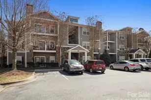 900 Vista Lake Dr, Candler, NC 28715 - Photo 1