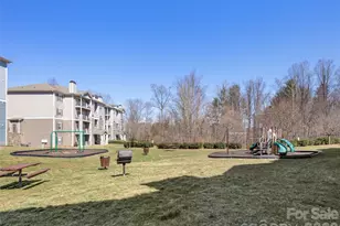 900 Vista Lake Dr, Candler, NC 28715 - Photo 22