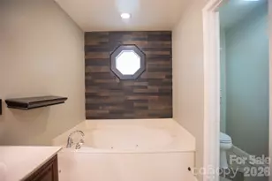 1002 Windsor Dr, Asheville, NC 28803 - Photo 30