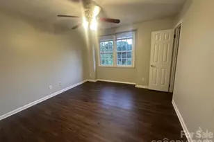 911 Nottingham Dr, Gastonia, NC 28054 - Photo 6
