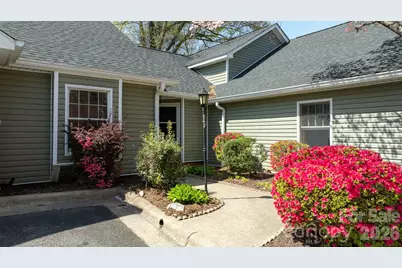 247 5th Avenue NE #8, Hickory, NC 28601 - Photo 2