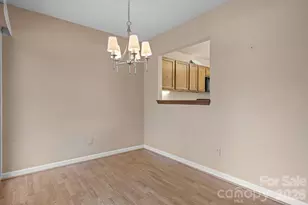 247 5th Ave NE, Hickory, NC 28601 - Photo 6