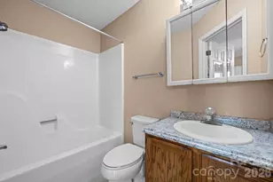 247 5th Ave NE, Hickory, NC 28601 - Photo 14