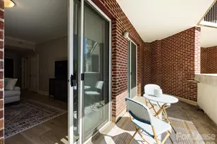 300 W 5th St, Charlotte, NC 28202 - Photo 18