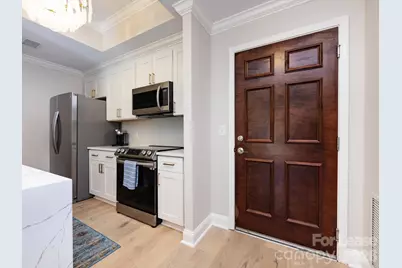 300 W 5th Street #248, Charlotte, NC 28202 - Photo 4