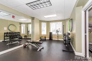 300 W 5th St, Charlotte, NC 28202 - Photo 40