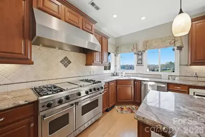 152 Bridge Pointe Lane, Hickory, NC 28601 - Photo 40