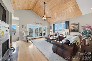 152 Bridge Pointe Ln, Hickory, NC 28601 - Photo 34