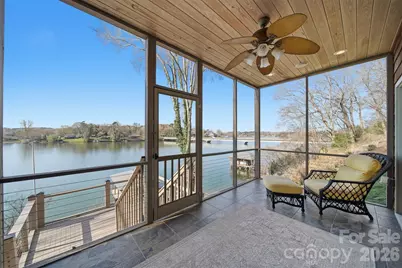 152 Bridge Pointe Lane, Hickory, NC 28601 - Photo 6