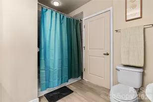 210 N Church St, Charlotte, NC 28202 - Photo 20