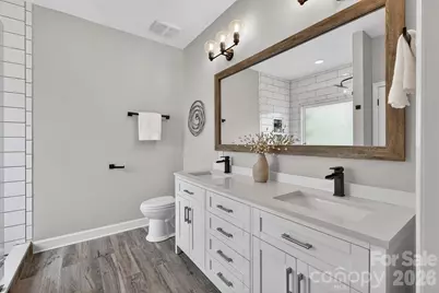 8900 Valewood Court, Charlotte, NC 28210 - Photo 16