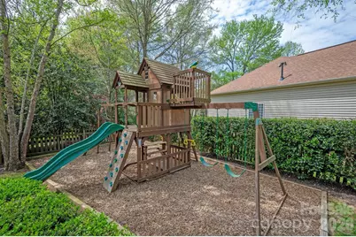 8900 Valewood Court, Charlotte, NC 28210 - Photo 36