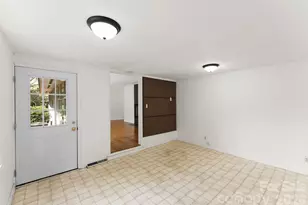 1136 E Woodlawn Rd, Charlotte, NC 28209 - Photo 26